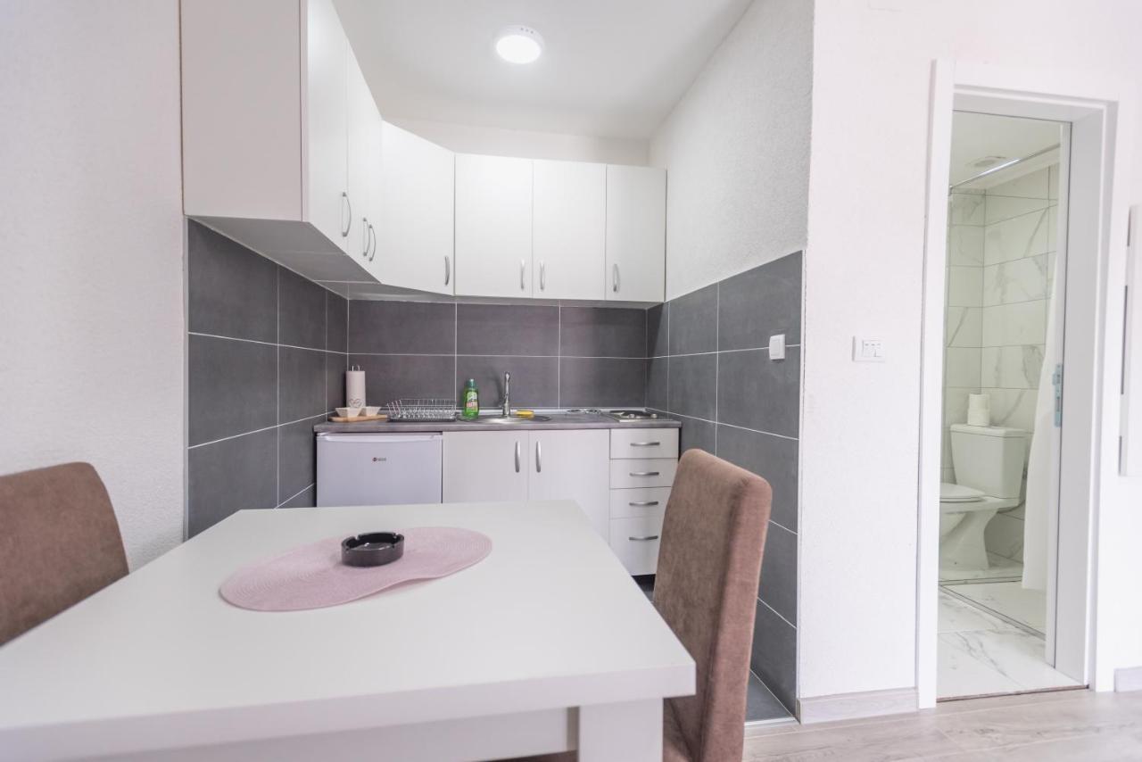 Apartmani Centar لوزنيكا المظهر الخارجي الصورة