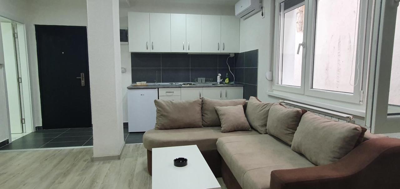 Apartmani Centar لوزنيكا المظهر الخارجي الصورة