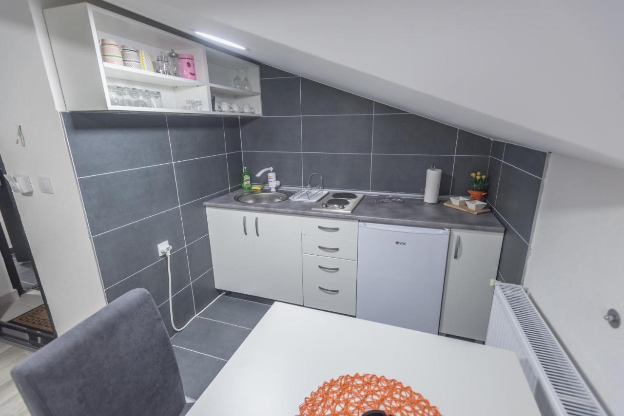 Apartmani Centar لوزنيكا المظهر الخارجي الصورة